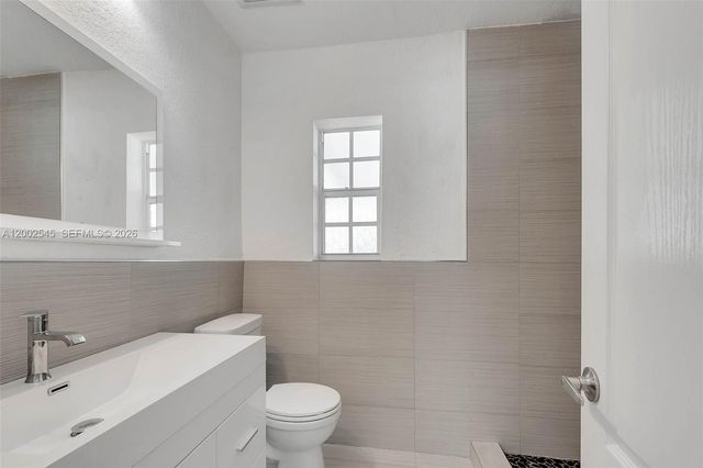 3604 SW 60th Ave, Miami, FL 33155