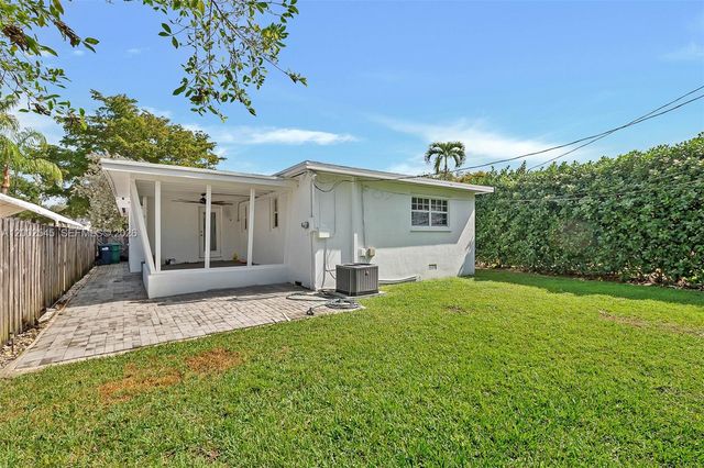 3604 SW 60th Ave, Miami, FL 33155