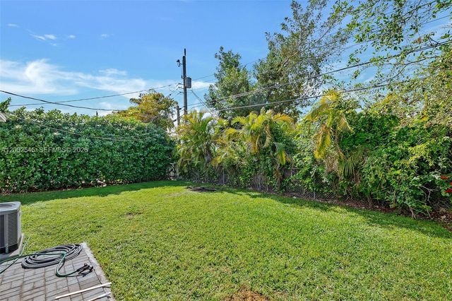 3604 SW 60th Ave, Miami, FL 33155