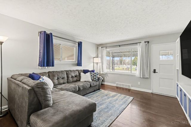 23 Cemetery Road, Milford, OH 45150