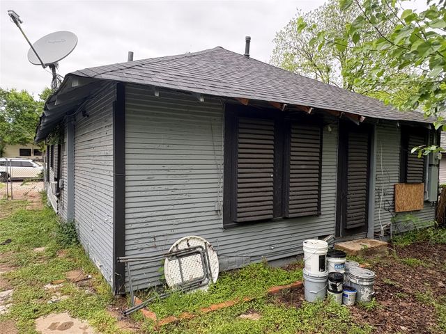 2912 Warren Avenue, Dallas, TX 75215