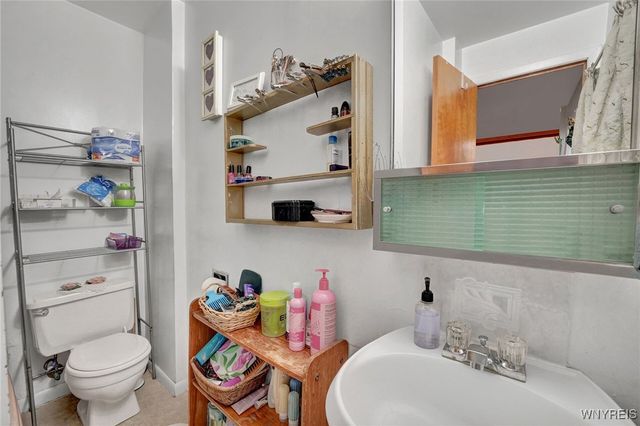 66 Grand Street, Lockport City, NY 14094