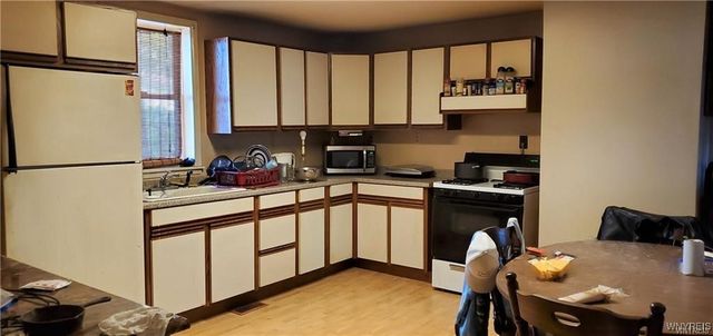 66 Grand Street, Lockport City, NY 14094