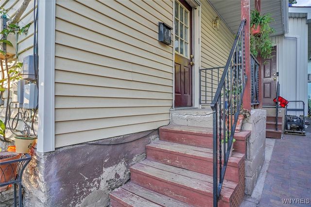 66 Grand Street, Lockport City, NY 14094