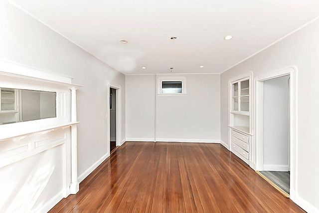 109 Walnut St, Somerville, MA 02145