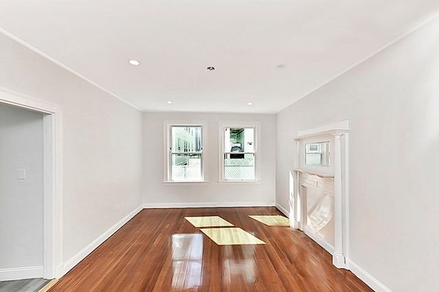 109 Walnut St, Somerville, MA 02145