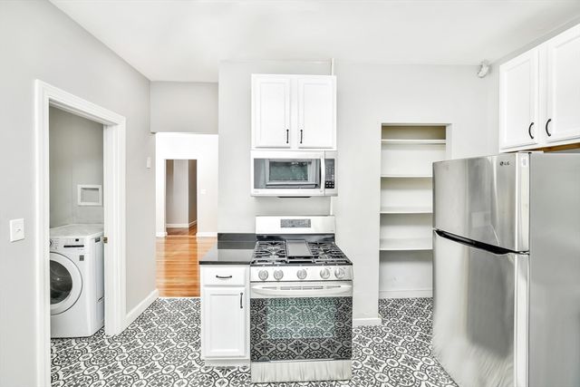 109 Walnut St, Somerville, MA 02145