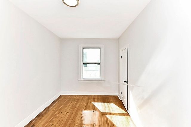 109 Walnut St, Somerville, MA 02145