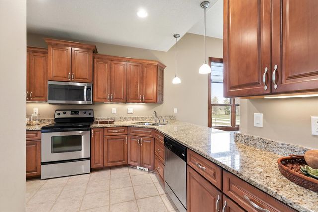 15611 Monroe Court, Urbandale, IA 50323