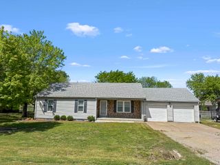 365 N Ohio, Benton, KS 67017