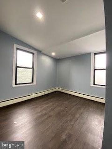 119 CARBON ST, Minersville, PA 17954