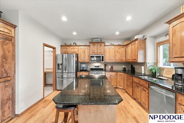 19353 G Street, Omaha, NE 68135