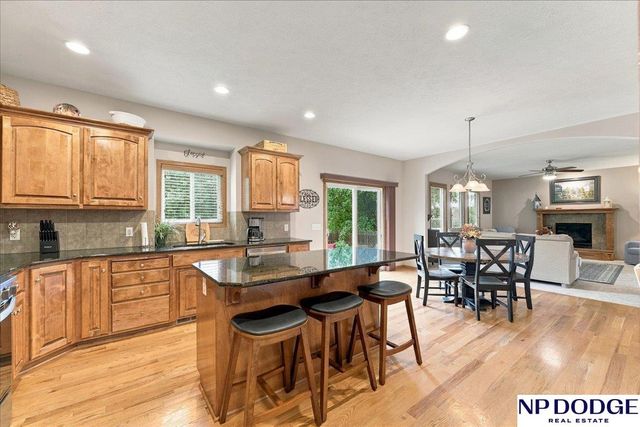 19353 G Street, Omaha, NE 68135