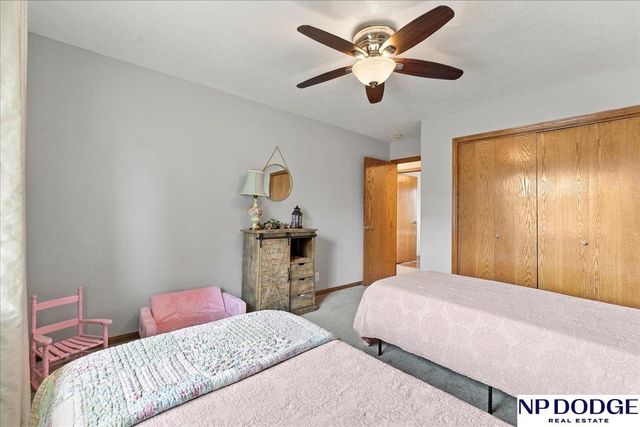 19353 G Street, Omaha, NE 68135