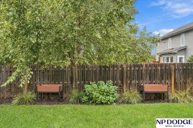 19353 G Street, Omaha, NE 68135