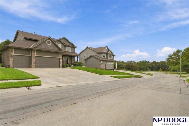 19353 G Street, Omaha, NE 68135
