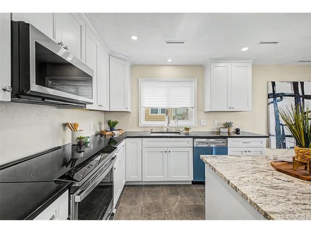 204 Summit Trl, Broomfield, CO 80020