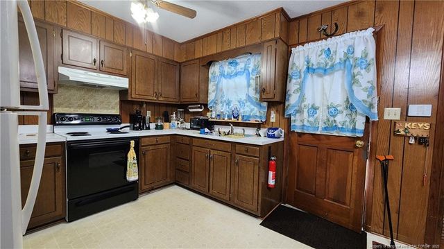 703 Roundtree Drive, Fayetteville, NC 28303