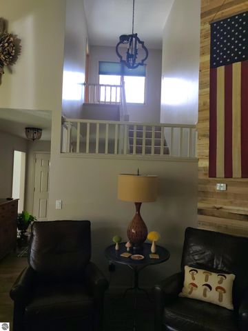 5490 Oak, Farwell, MI 48622