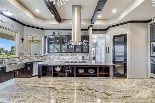 6009 Lago Vista Dr, Corpus Christi, TX 78414