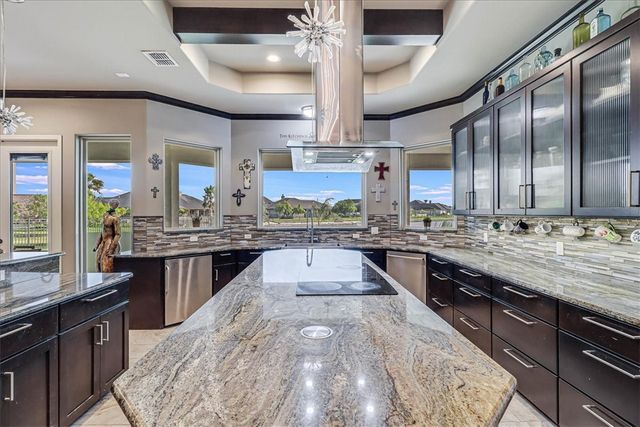 6009 Lago Vista Dr, Corpus Christi, TX 78414