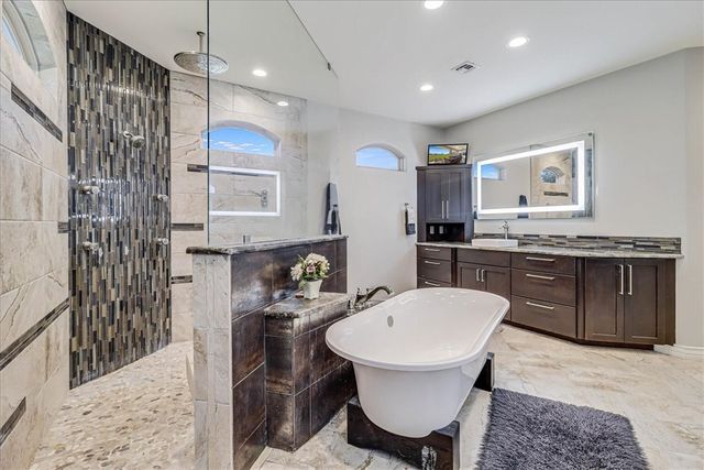 6009 Lago Vista Dr, Corpus Christi, TX 78414