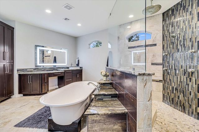 6009 Lago Vista Dr, Corpus Christi, TX 78414