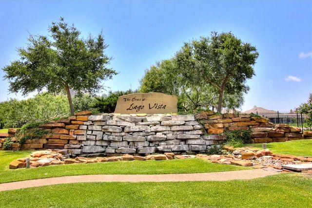 6009 Lago Vista Dr, Corpus Christi, TX 78414