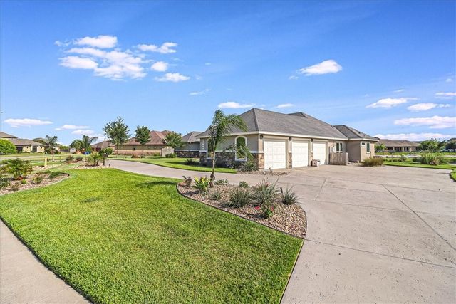 6009 Lago Vista Dr, Corpus Christi, TX 78414