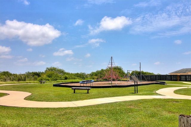 6009 Lago Vista Dr, Corpus Christi, TX 78414