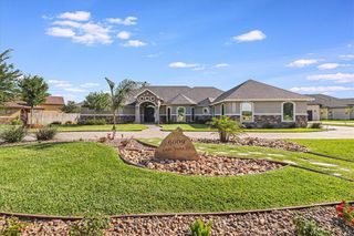 6009 Lago Vista Dr, Corpus Christi, TX 78414