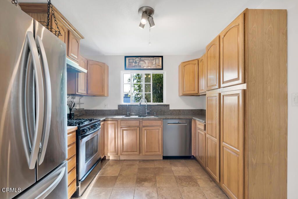 Image 11 of property listing at 3151 Fournier Street, Oxnard, CA 93033