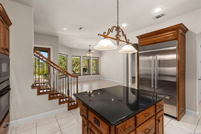 102 INDIAN BLF, Boerne, TX 78006