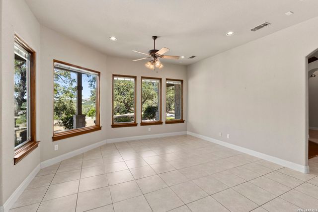 102 INDIAN BLF, Boerne, TX 78006