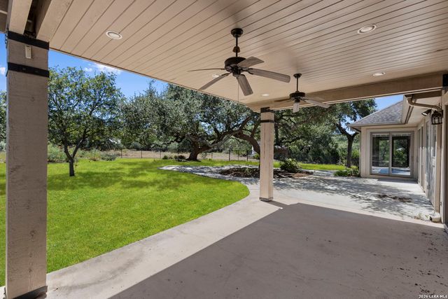 102 INDIAN BLF, Boerne, TX 78006
