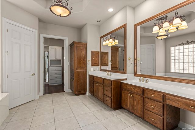 102 INDIAN BLF, Boerne, TX 78006