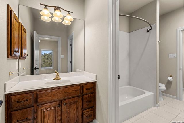 102 INDIAN BLF, Boerne, TX 78006