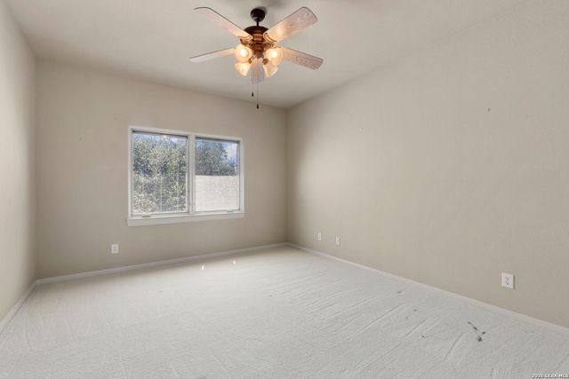 102 INDIAN BLF, Boerne, TX 78006