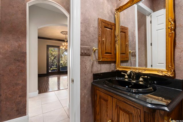 102 INDIAN BLF, Boerne, TX 78006