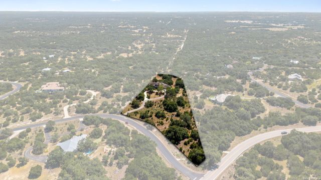 102 INDIAN BLF, Boerne, TX 78006