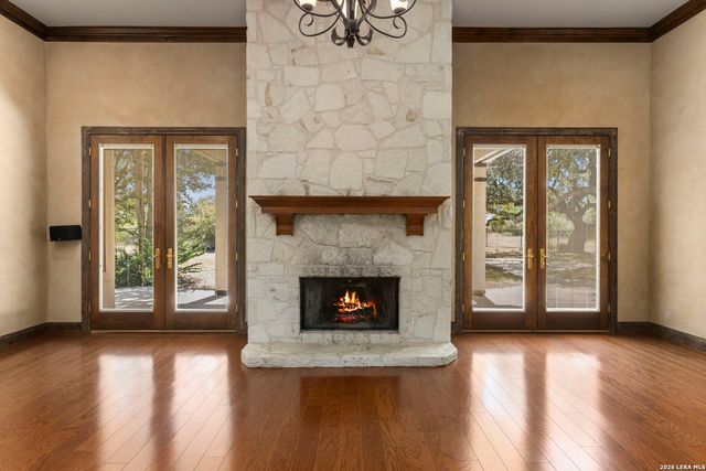 102 INDIAN BLF, Boerne, TX 78006