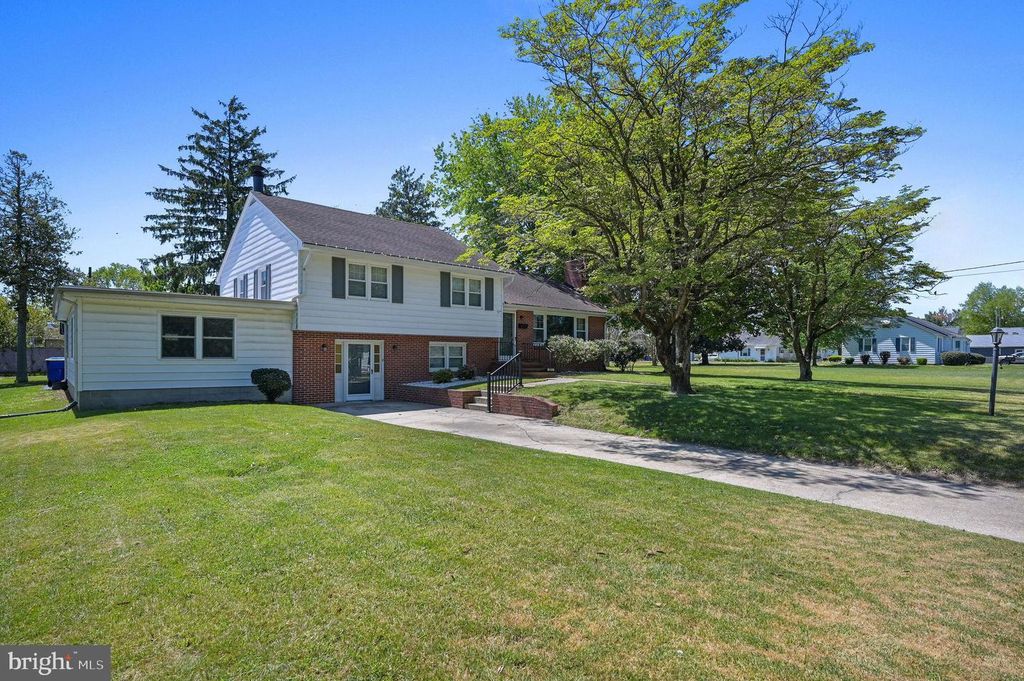 205 SIMMONS ST, Harrington, DE 19952