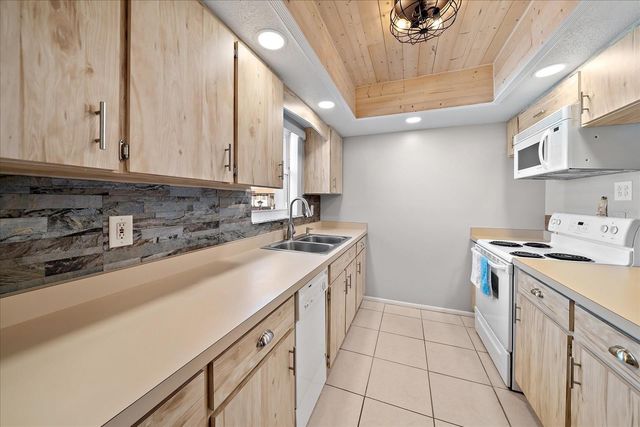 1946 SETTLEMENT ROAD 24, Venice, FL 34285