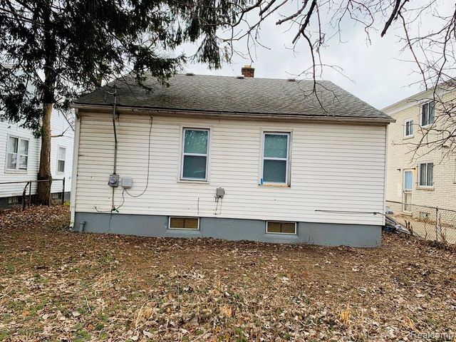 19790 Lahser Road, Detroit, MI 48219