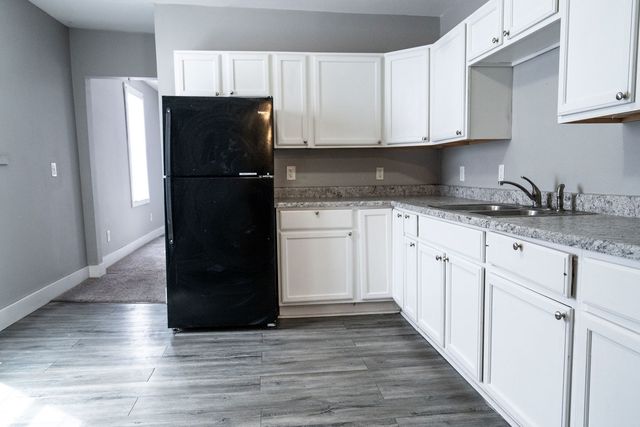 1208 W 5TH Street, Davenport, IA 52802