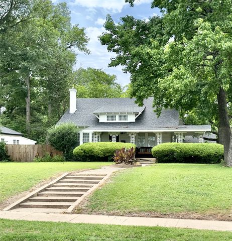 605 Davis Street S, Sulphur Springs, TX 75482