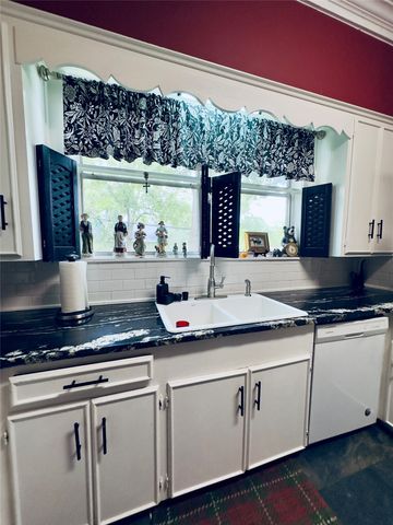 605 Davis Street S, Sulphur Springs, TX 75482