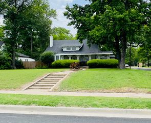 605 Davis Street S, Sulphur Springs, TX 75482