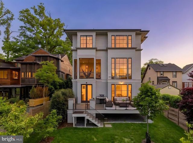 135 N EDGEWOOD ST, Arlington, VA 22201
