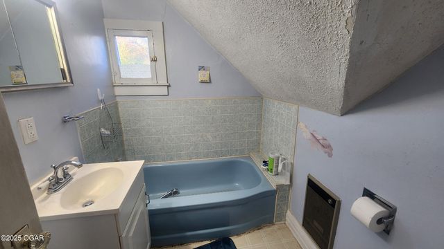 315 S Indiana Avenue, Columbus, KS 66725